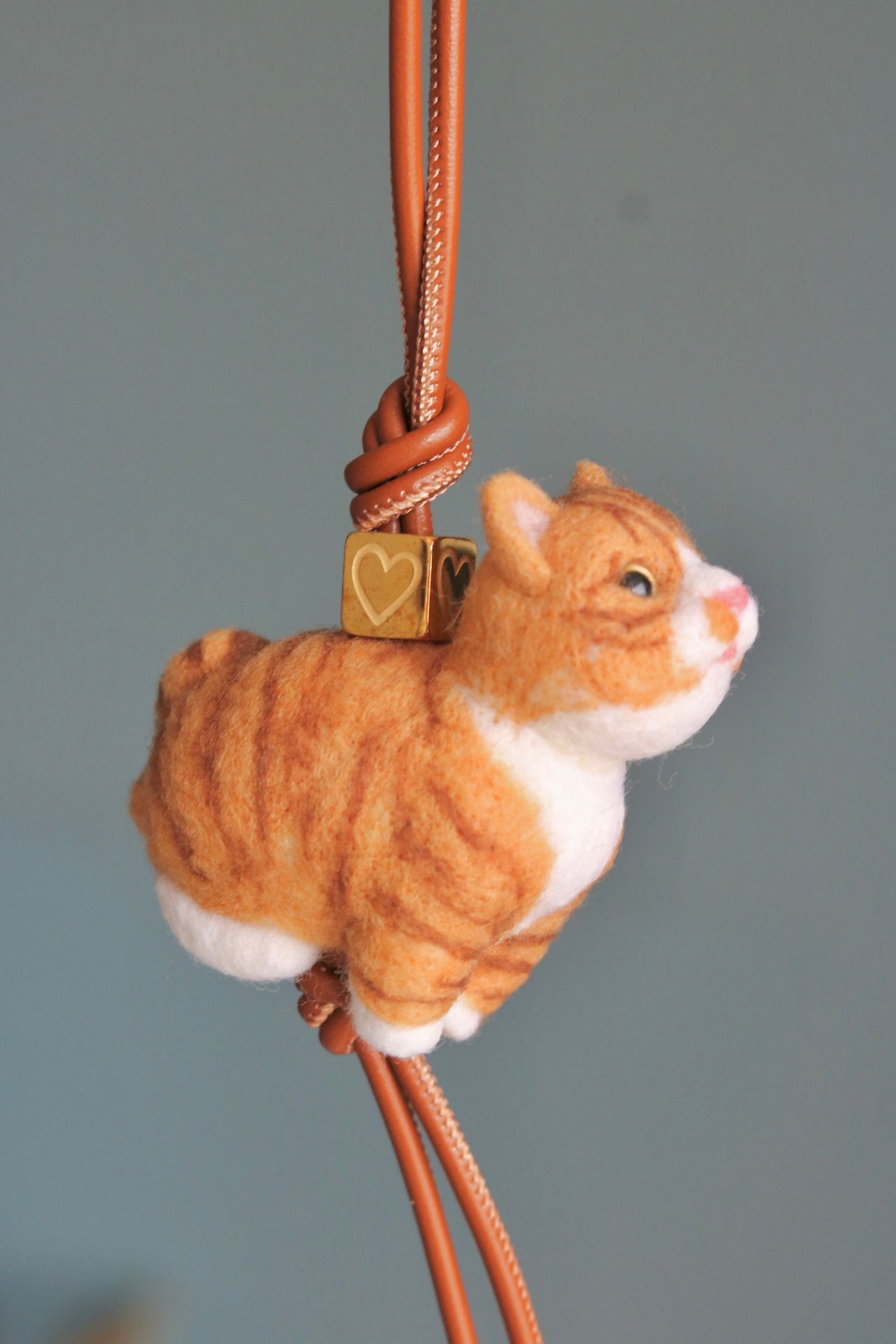 Wool felt pet charm - custom felt cat face detail