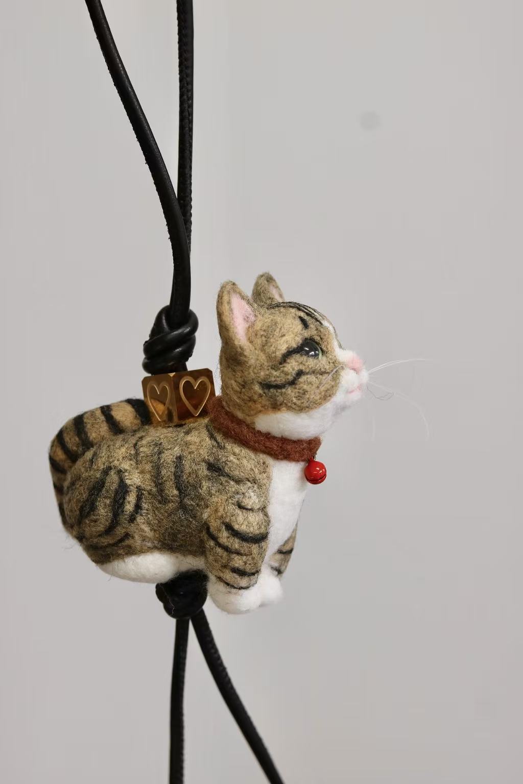 Wool felt pet charm - custom felt cat face detail